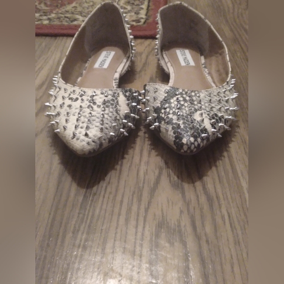 Spiked snakeskin flats - Picture 3 of 10